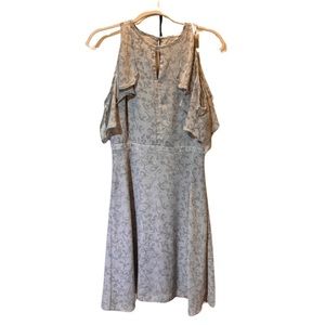 EUC Banana Republic Size:4Back Zipper  Lined 2 Tones Silver